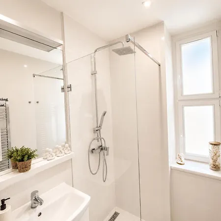 In Mala Strana-steps From Charles Bridge Apartman *