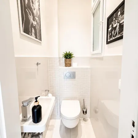 Apartament In Mala Strana-steps From Charles Bridge
