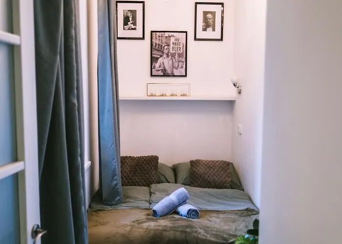 In Mala Strana-steps From Charles Bridge Appartement