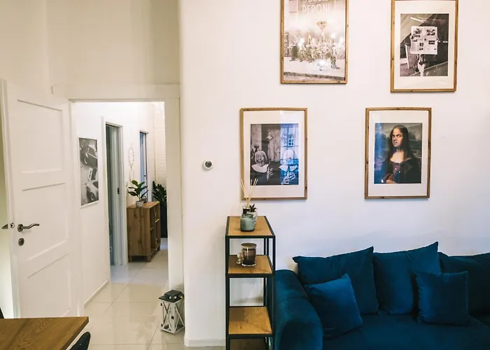 In Mala Strana-steps From Charles Bridge *