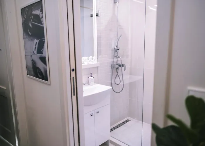 Appartement In Mala Strana-steps From Charles Bridge