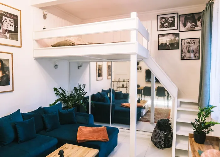 Apartament In Mala Strana-steps From Charles Bridge